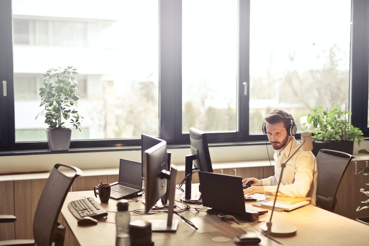 it support team