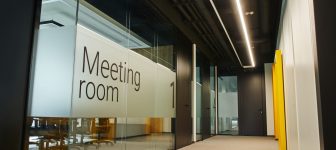 Full Guide To Creating High-Tech Conference Rooms